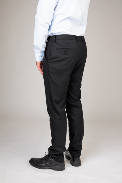 Elegante Seitenansicht der Signature-Hose von Daniel Rügamer - klassischer Bund, luxuriöse italienische Fertigung.